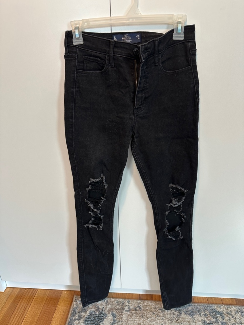 Hollister High-Rise Black Ripped Skinny Jeans